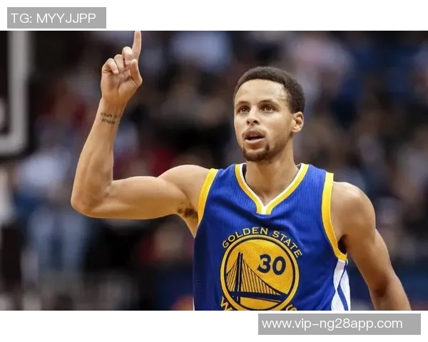 库里强调团队合作与个人自信是胜利关键持续保持攻防强度助力球队成功