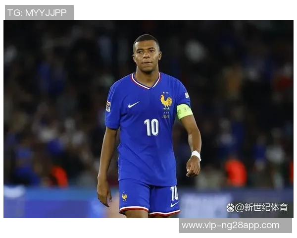 姆巴佩乘私人飞机抵达沙特全力以赴备战西超杯决赛