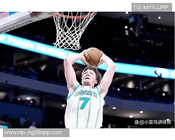 克尼佩尔生涯第800分仅用42场创黄蜂队史新纪录展现惊人稳定性 克尼佩尔生涯第800分仅用42场创黄蜂队史新纪录展现惊人稳定性